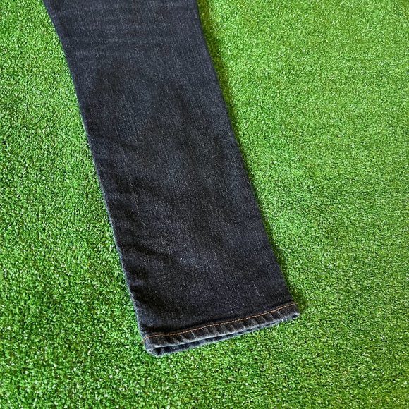 Old Navy Women's Original Mid Rise Slim Fit Mom Style Blue Jeans Pants Size 8 - Picture 9 of 11